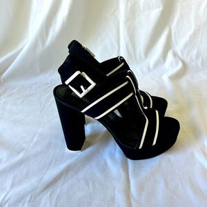 Michael Kors x Black and White Platform Sandals. Size 8.5. Never worn